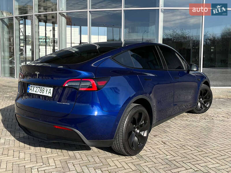 Позашляховик / Кросовер Tesla Model Y 2021 в Харкові