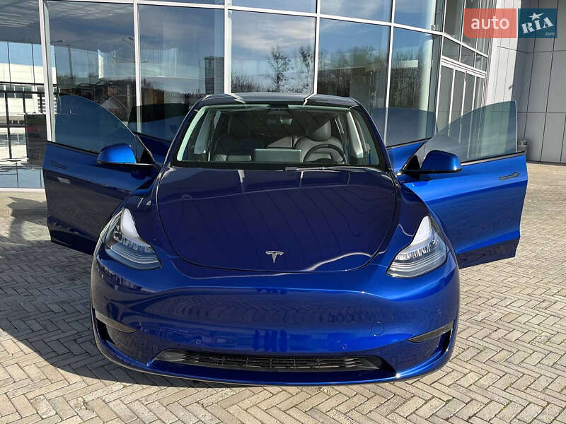 Позашляховик / Кросовер Tesla Model Y 2021 в Харкові