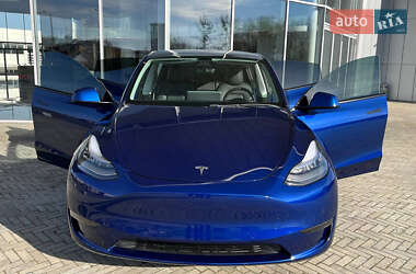 Внедорожник / Кроссовер Tesla Model Y 2021 в 