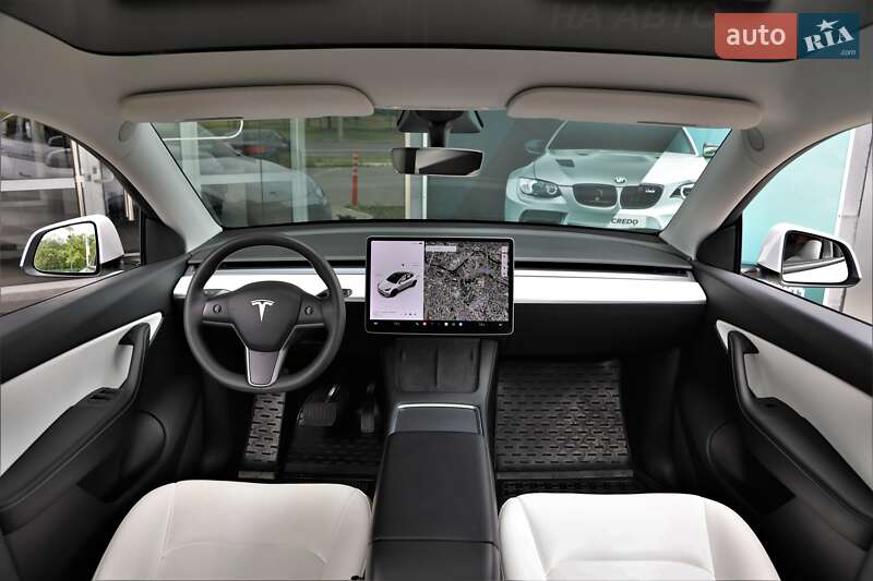 Внедорожник / Кроссовер Tesla Model Y 2021 в Харькове
