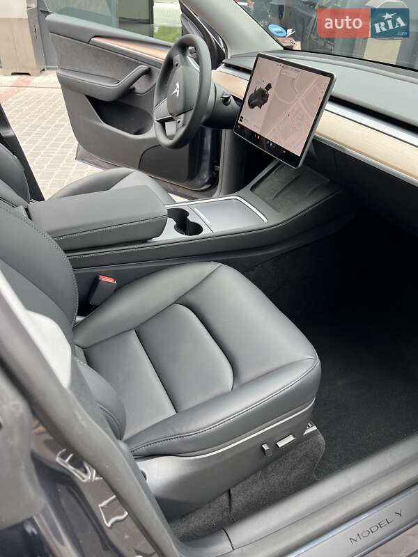 Внедорожник / Кроссовер Tesla Model Y 2023 в Днепре