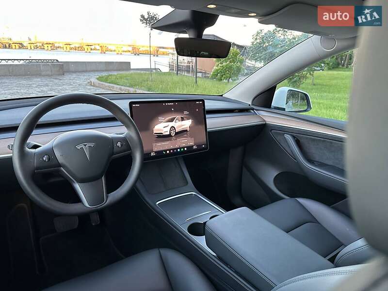 Внедорожник / Кроссовер Tesla Model Y 2022 в Киеве фото 14 Внедорожник / Кроссовер Tesla Model Y 2022 в Киеве