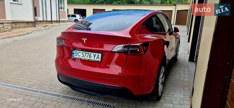 Позашляховик / Кросовер Tesla Model Y 2022 в Мостиській