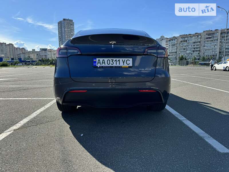Внедорожник / Кроссовер Tesla Model Y 2022 в Киеве