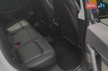 Внедорожник / Кроссовер Tesla Model Y 2020 в 
