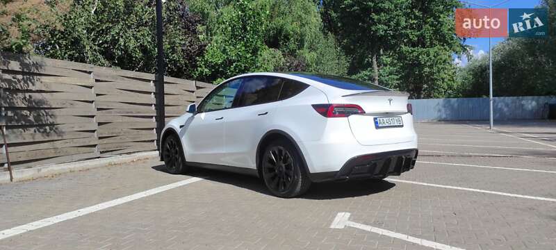 Позашляховик / Кросовер Tesla Model Y 2020 в Києві