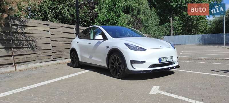 Позашляховик / Кросовер Tesla Model Y 2020 в Києві