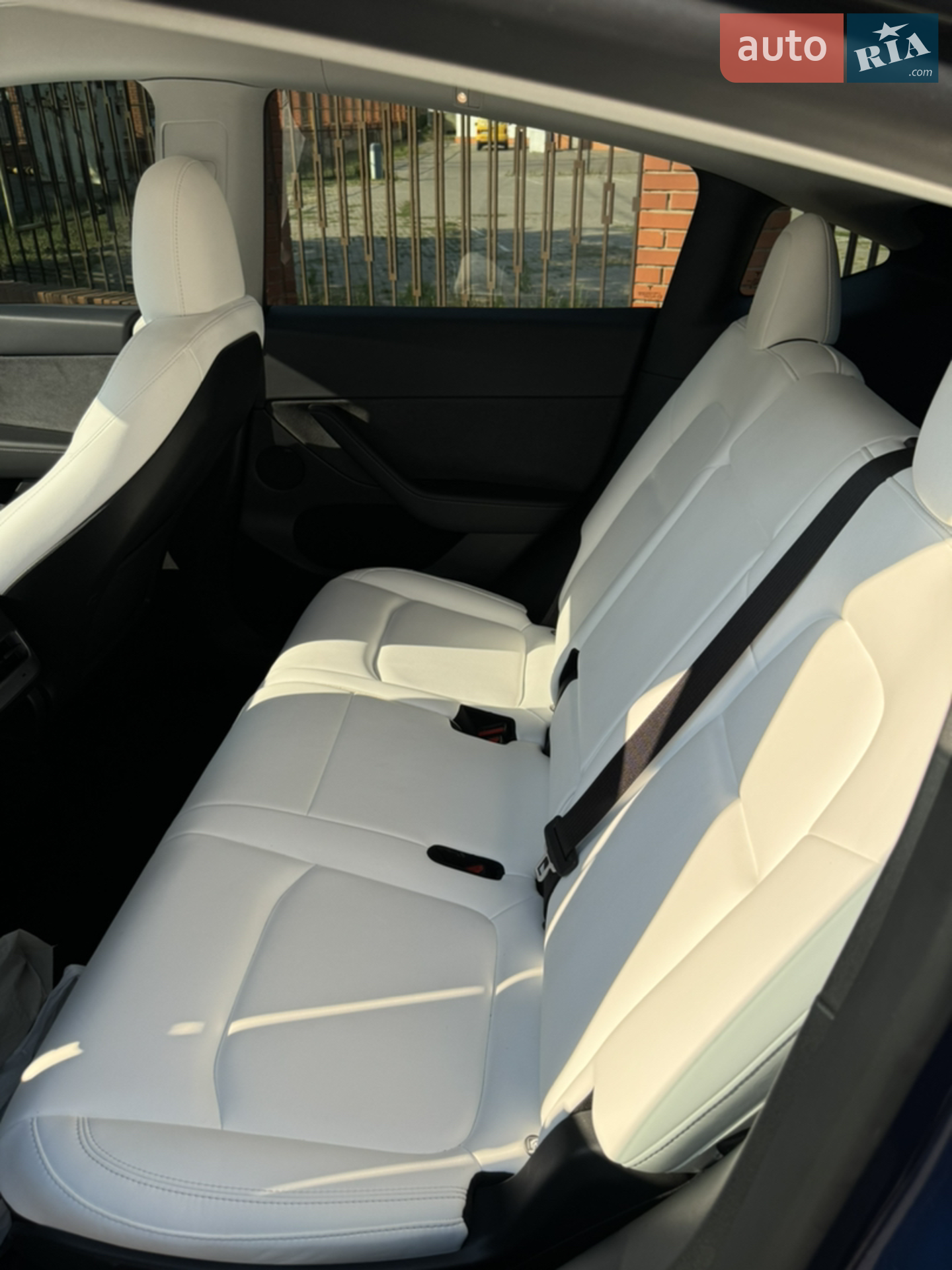 2023 Tesla Model Y - мініатюра 4