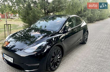 Внедорожник / Кроссовер Tesla Model Y 2023 в 
