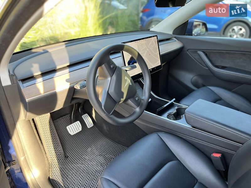 Позашляховик / Кросовер Tesla Model Y 2020 в Києві