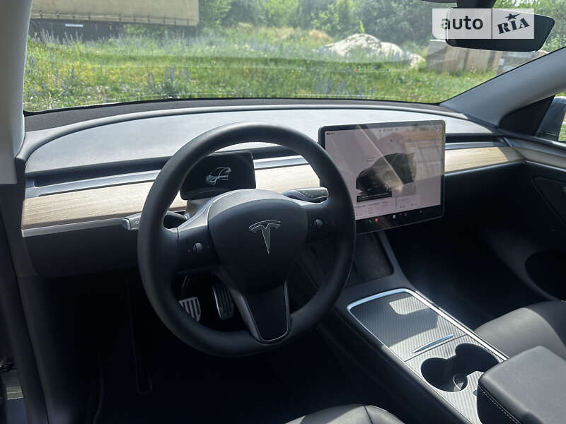 Внедорожник / Кроссовер Tesla Model Y 2023 в Черкассах