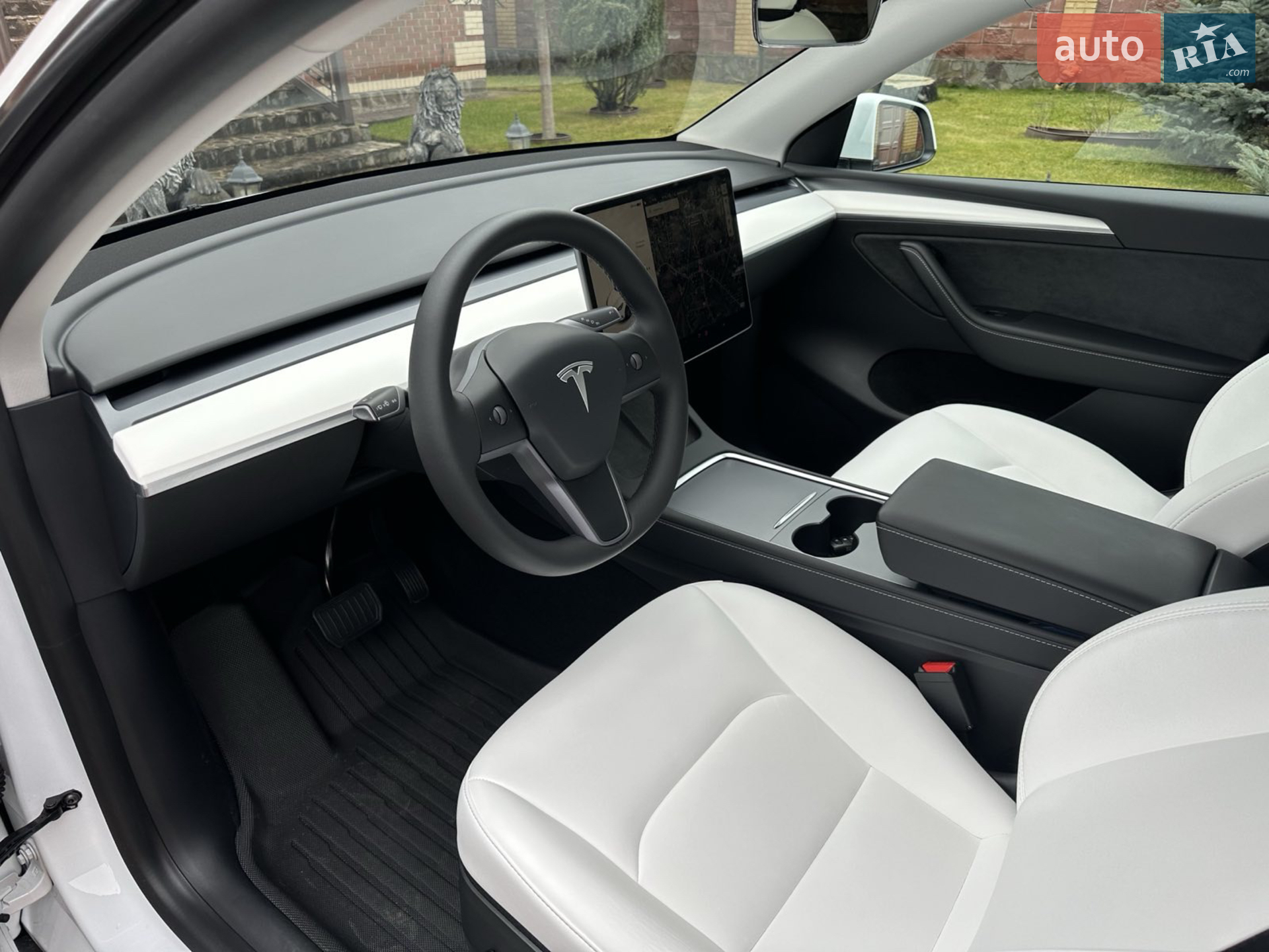 2022 Tesla Model Y - мініатюра 2