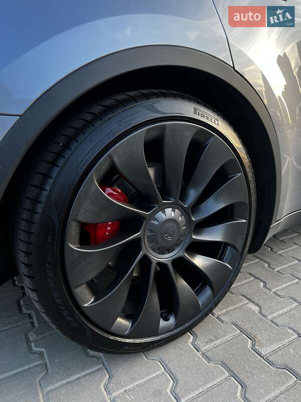 Внедорожник / Кроссовер Tesla Model Y 2023 в Киеве фото 18 Внедорожник / Кроссовер Tesla Model Y 2023 в Киеве