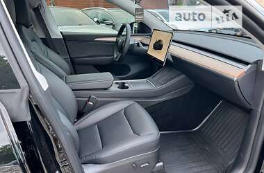 Позашляховик / Кросовер Tesla Model Y 2022 в 