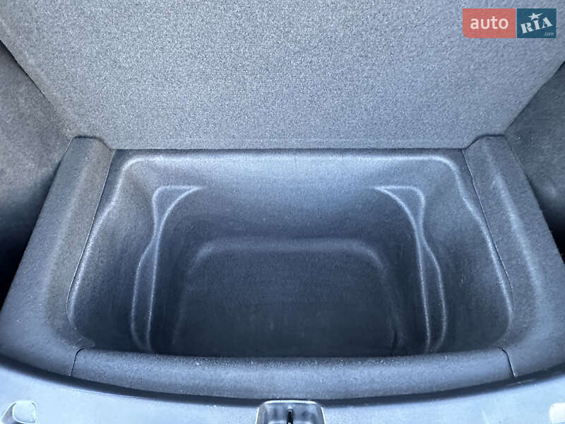 Внедорожник / Кроссовер Tesla Model Y 2022 в Кривом Роге фото 23 Внедорожник / Кроссовер Tesla Model Y 2022 в Кривом Роге