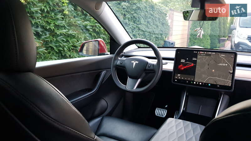 Позашляховик / Кросовер Tesla Model Y 2020 в Києві