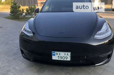 Позашляховик / Кросовер Tesla Model Y 2021 в Хмельницькому