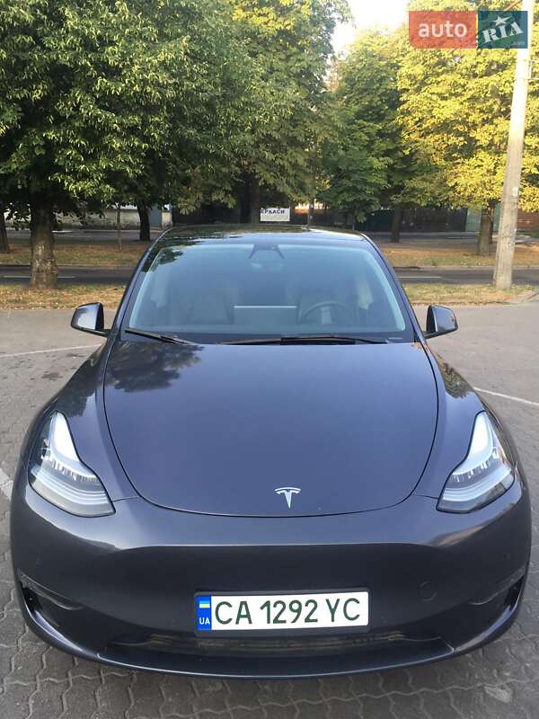 Позашляховик / Кросовер Tesla Model Y 2021 в Черкасах