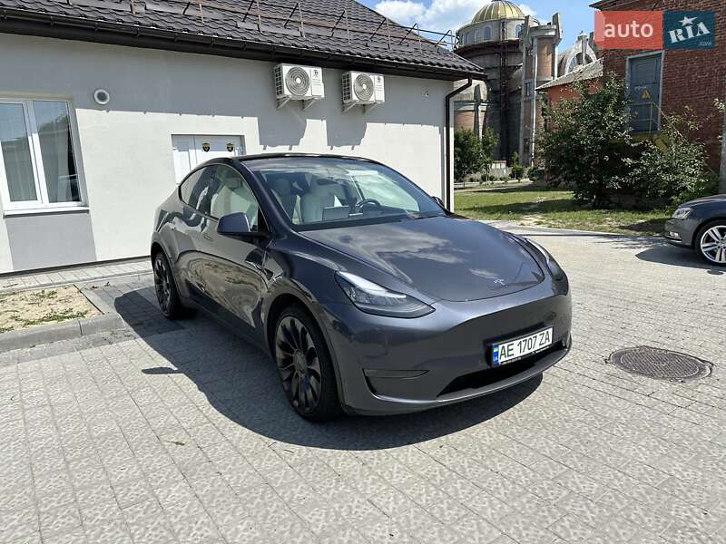 Внедорожник / Кроссовер Tesla Model Y 2020 в Львове