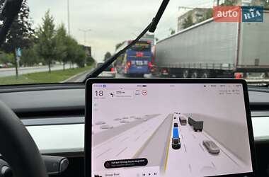 Внедорожник / Кроссовер Tesla Model Y 2020 в 