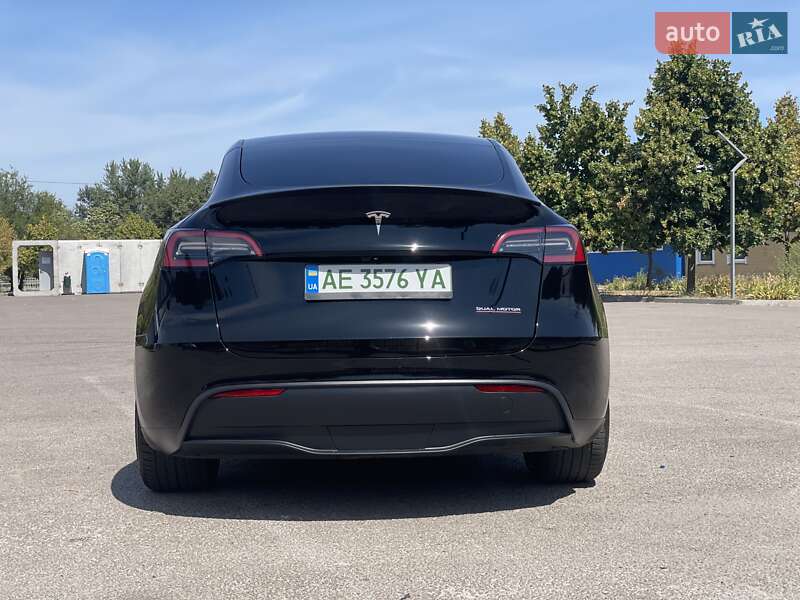 Внедорожник / Кроссовер Tesla Model Y 2023 в Днепре