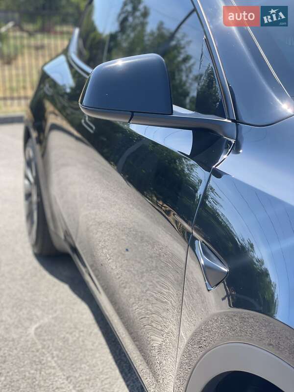 Внедорожник / Кроссовер Tesla Model Y 2023 в Днепре