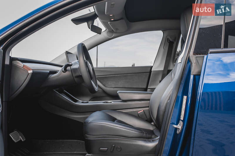 Внедорожник / Кроссовер Tesla Model Y 2020 в Хусте