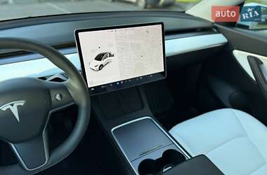 Внедорожник / Кроссовер Tesla Model Y 2021 в Львове