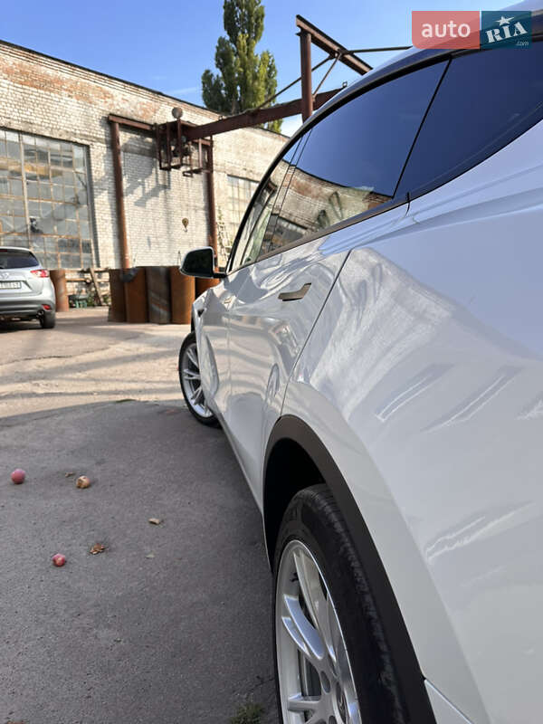 Внедорожник / Кроссовер Tesla Model Y 2022 в Черкассах фото 10 Внедорожник / Кроссовер Tesla Model Y 2022 в Черкассах