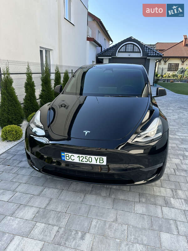 Внедорожник / Кроссовер Tesla Model Y 2021 в Дрогобыче