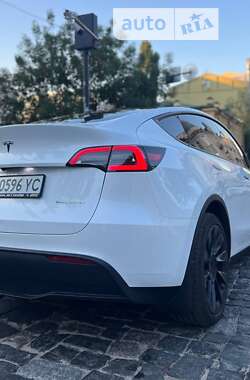 Внедорожник / Кроссовер Tesla Model Y 2023 в Киеве