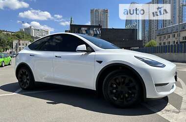 Позашляховик / Кросовер Tesla Model Y 2022 в Києві