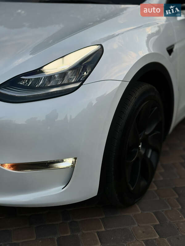 Позашляховик / Кросовер Tesla Model Y 2023 в Броварах