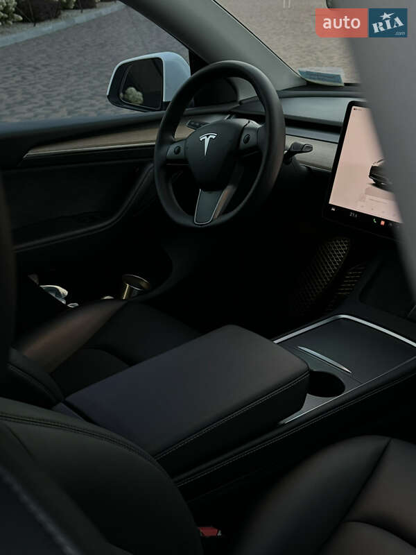 Позашляховик / Кросовер Tesla Model Y 2023 в Броварах