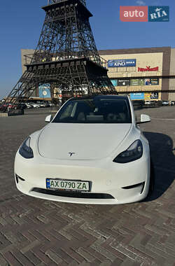 Внедорожник / Кроссовер Tesla Model Y 2021 в 