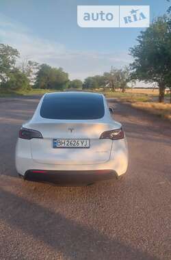 Внедорожник / Кроссовер Tesla Model Y 2023 в Овидиополе