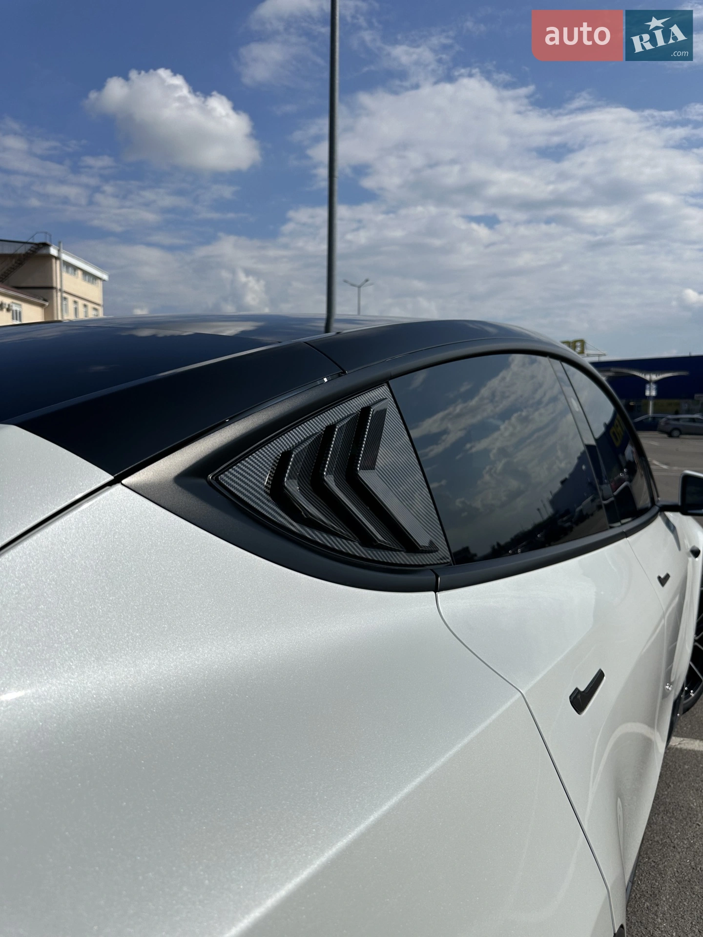 2023 Tesla Model Y - мініатюра 8