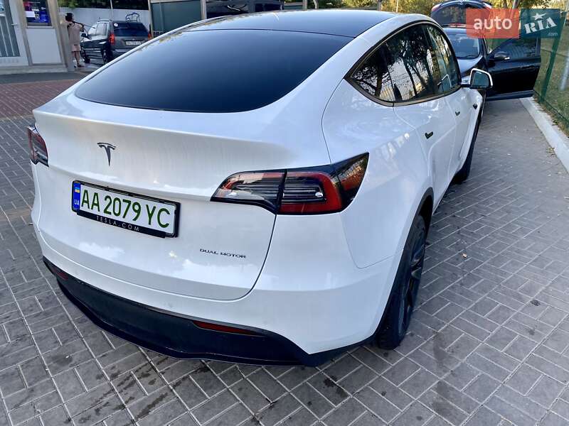 Внедорожник / Кроссовер Tesla Model Y 2022 в Киеве