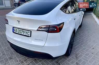 Внедорожник / Кроссовер Tesla Model Y 2022 в 