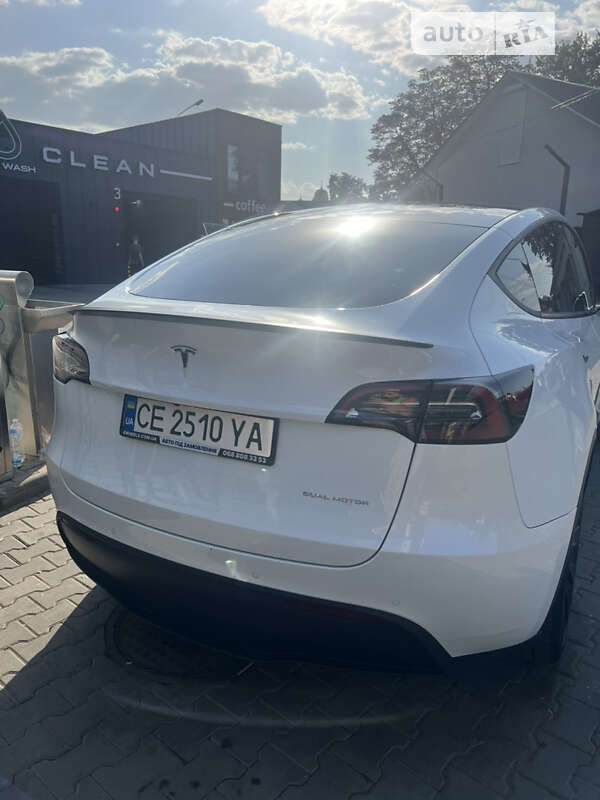 Позашляховик / Кросовер Tesla Model Y 2022 в Чернівцях фото 6 Позашляховик / Кросовер Tesla Model Y 2022 в Чернівцях