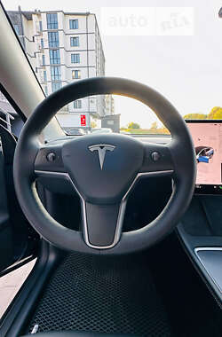 Внедорожник / Кроссовер Tesla Model Y 2022 в 