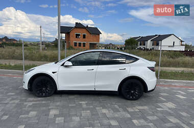 Внедорожник / Кроссовер Tesla Model Y 2021 в 