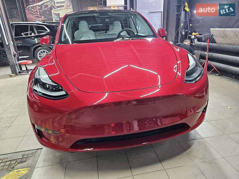 Позашляховик / Кросовер Tesla Model Y 2023 в Києві