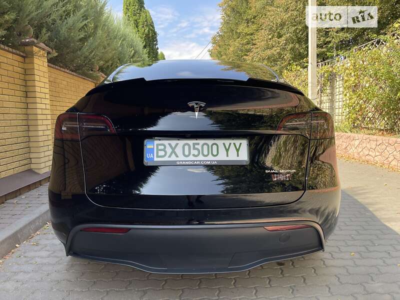 Внедорожник / Кроссовер Tesla Model Y 2023 в Хмельницком