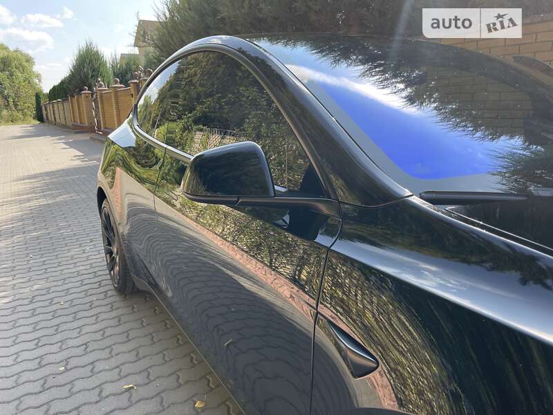Внедорожник / Кроссовер Tesla Model Y 2023 в Хмельницком