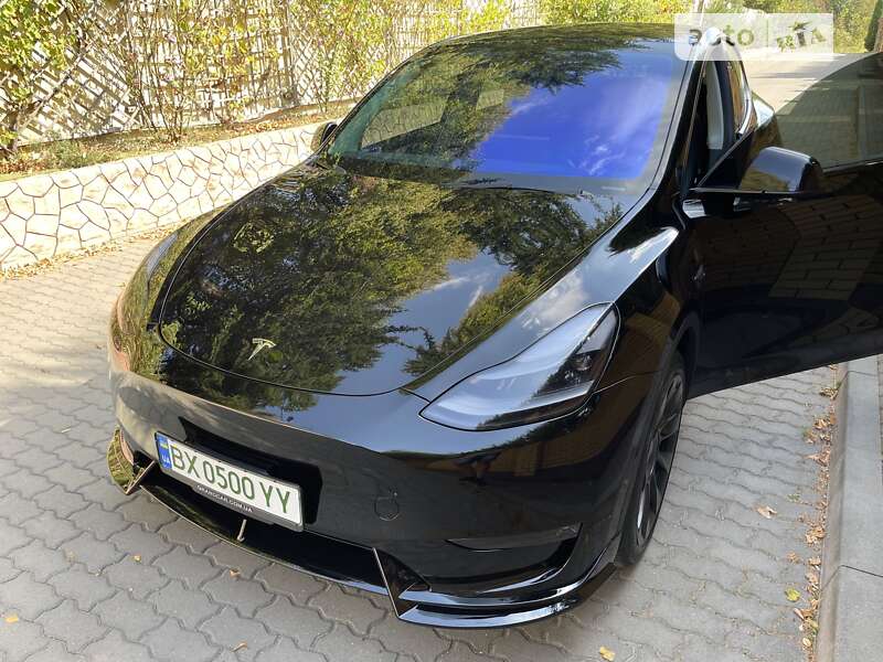 Внедорожник / Кроссовер Tesla Model Y 2023 в 
