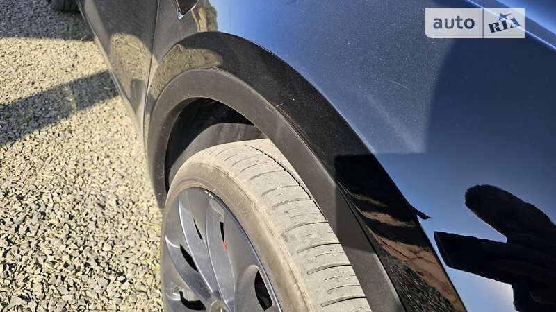Позашляховик / Кросовер Tesla Model Y 2023 в Луцьку