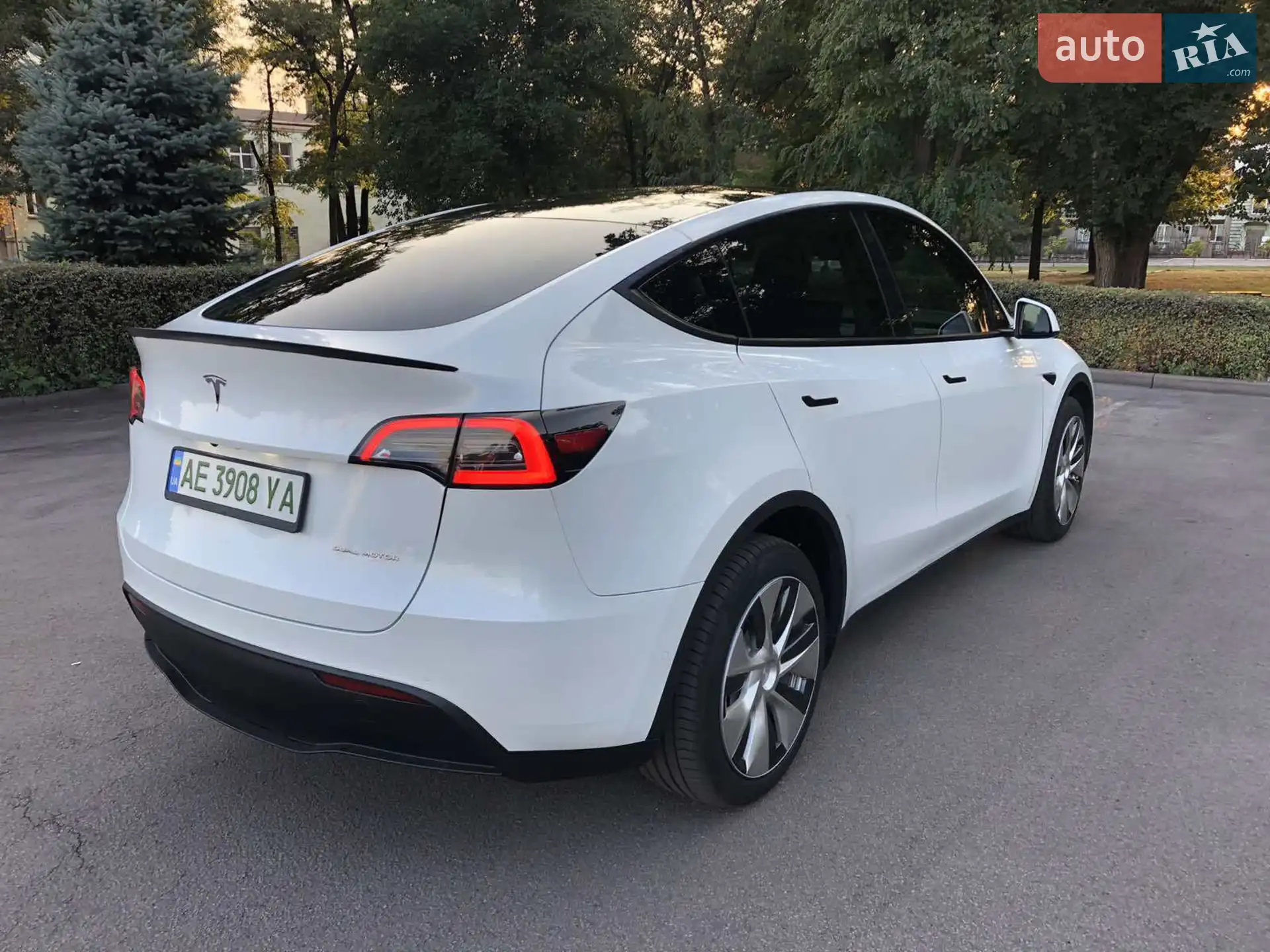 2020 Tesla Model Y - мініатюра 4