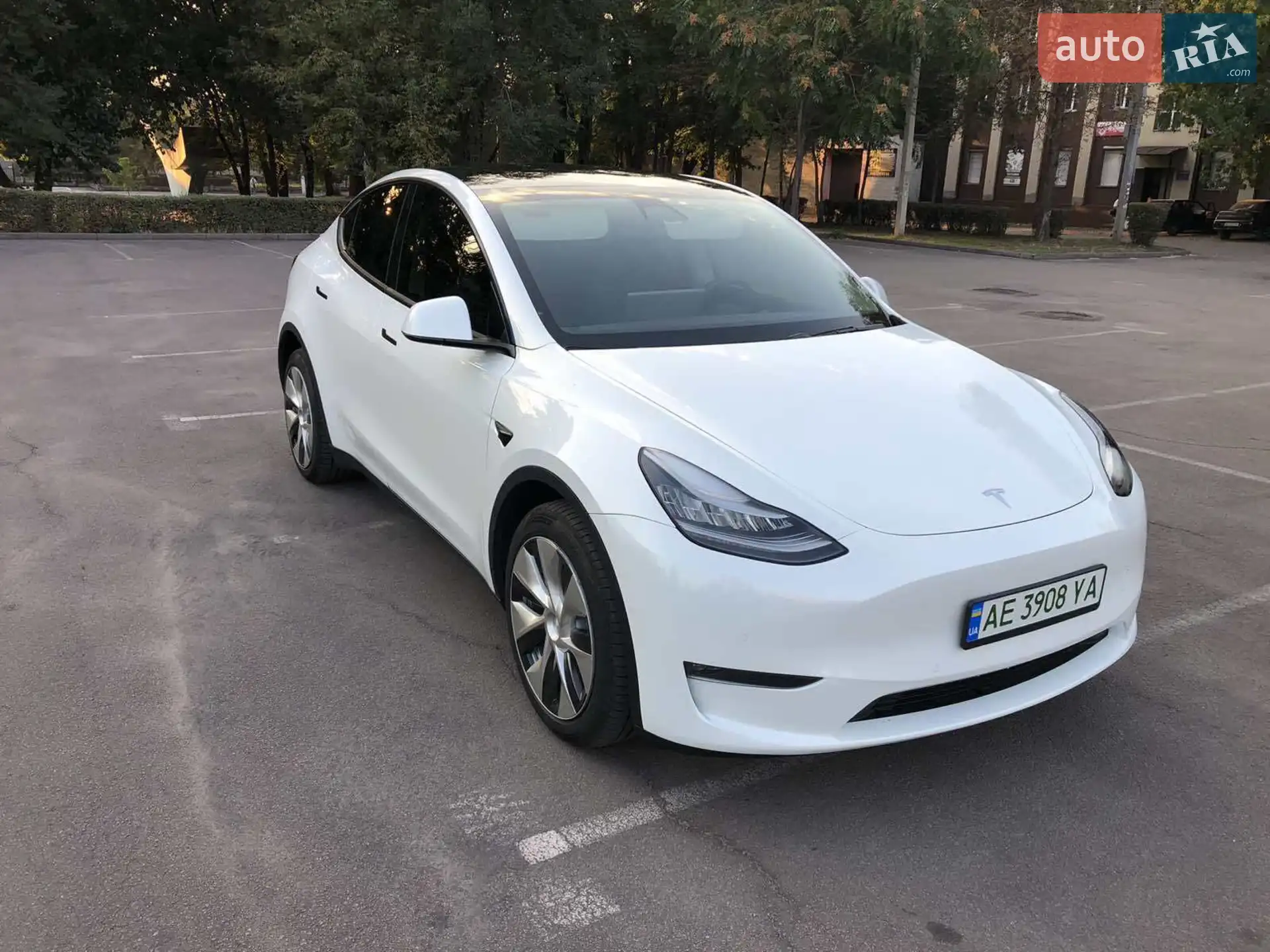 2020 Tesla Model Y - мініатюра 5