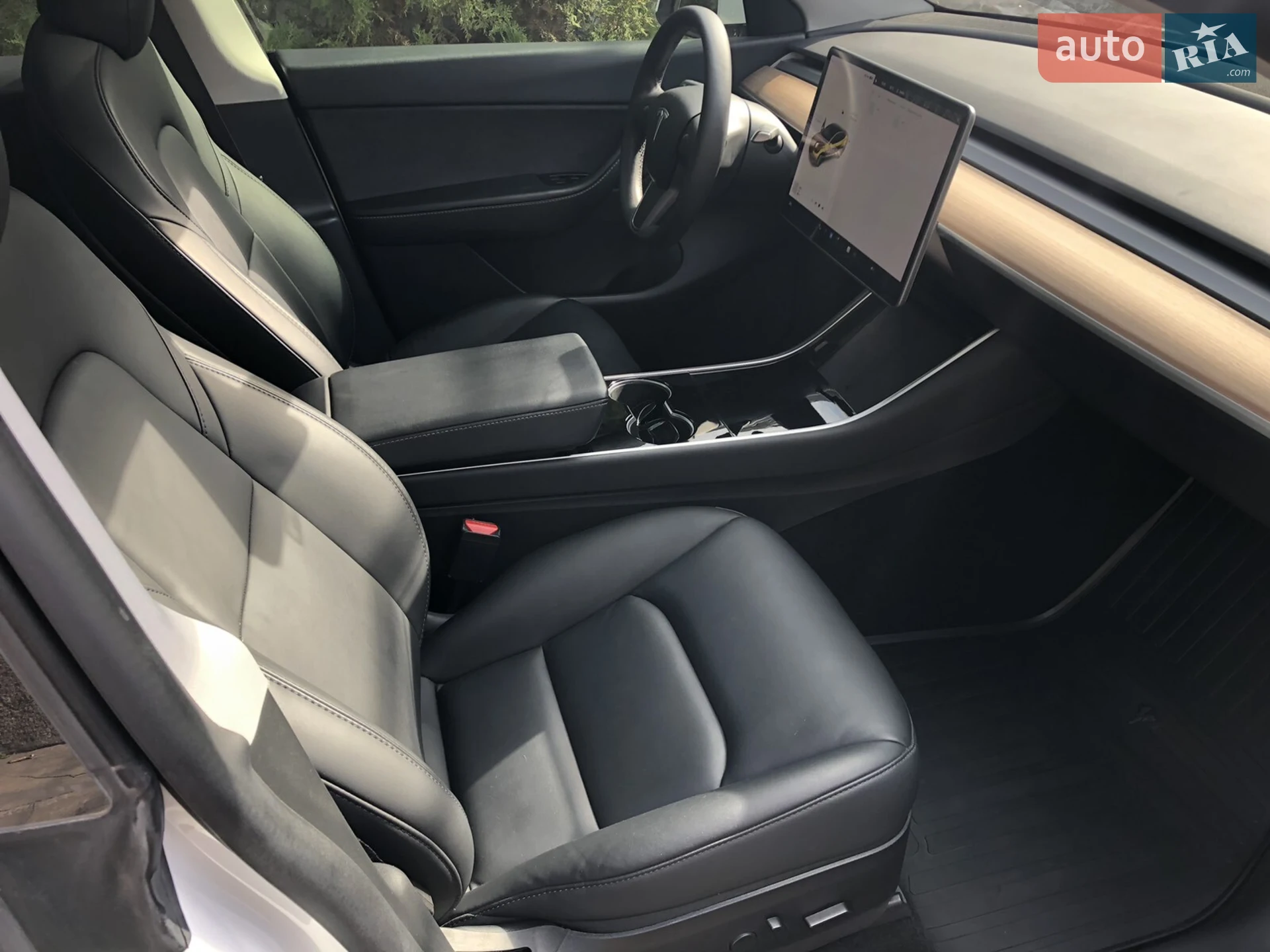 2020 Tesla Model Y - мініатюра 8